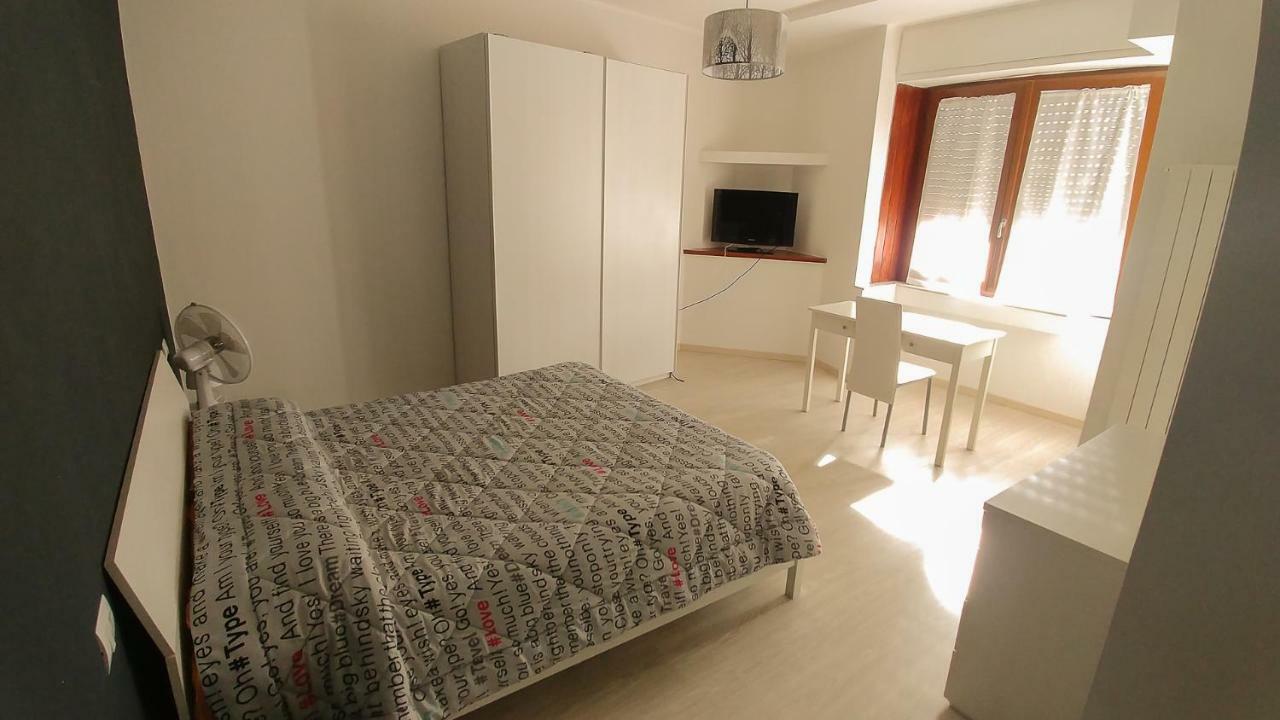 Casa Roncalli Foligno Buitenkant foto